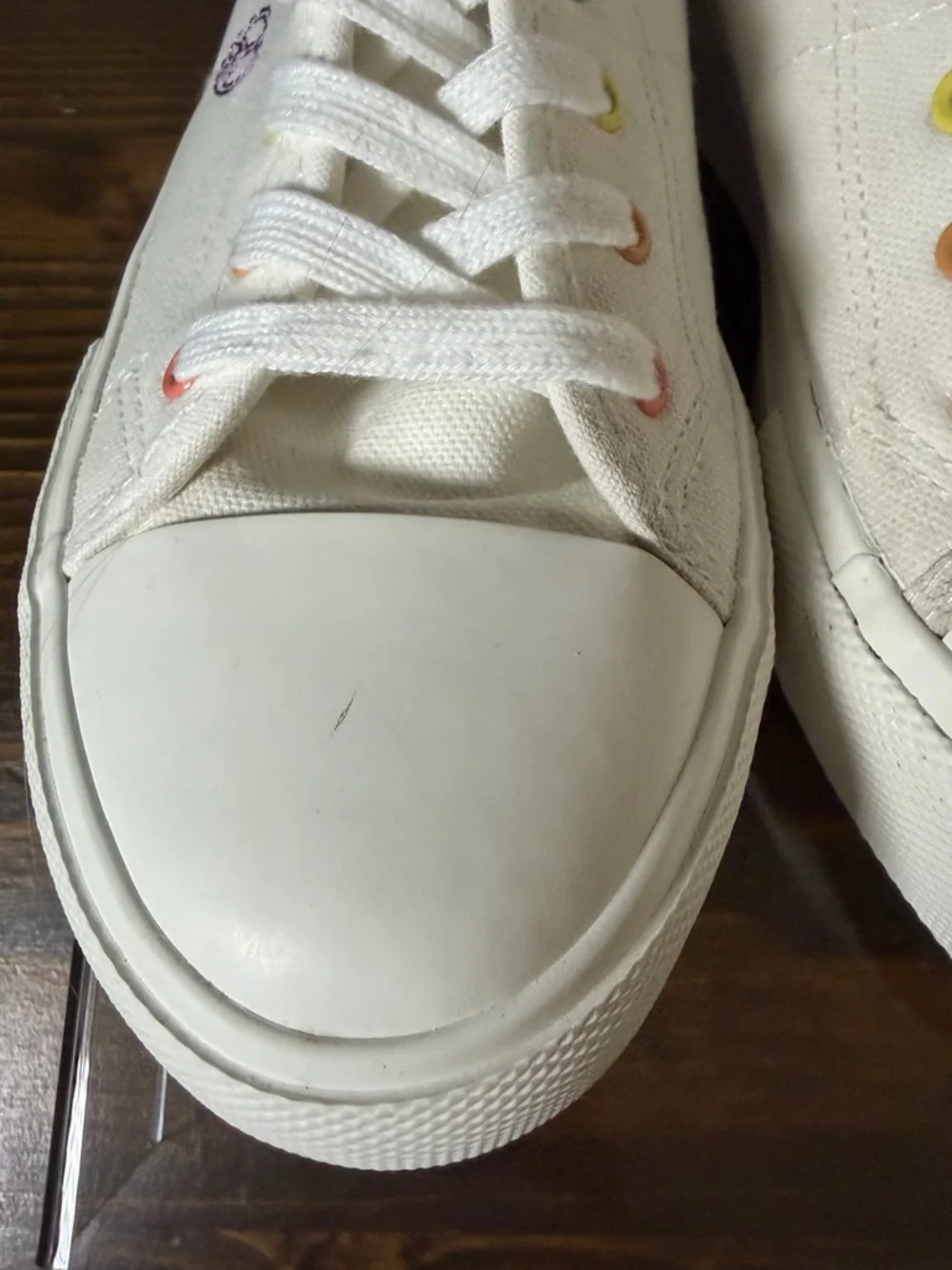American Eagle Outfitters Trust in Love  White High-Top Sneakers with Embroidery